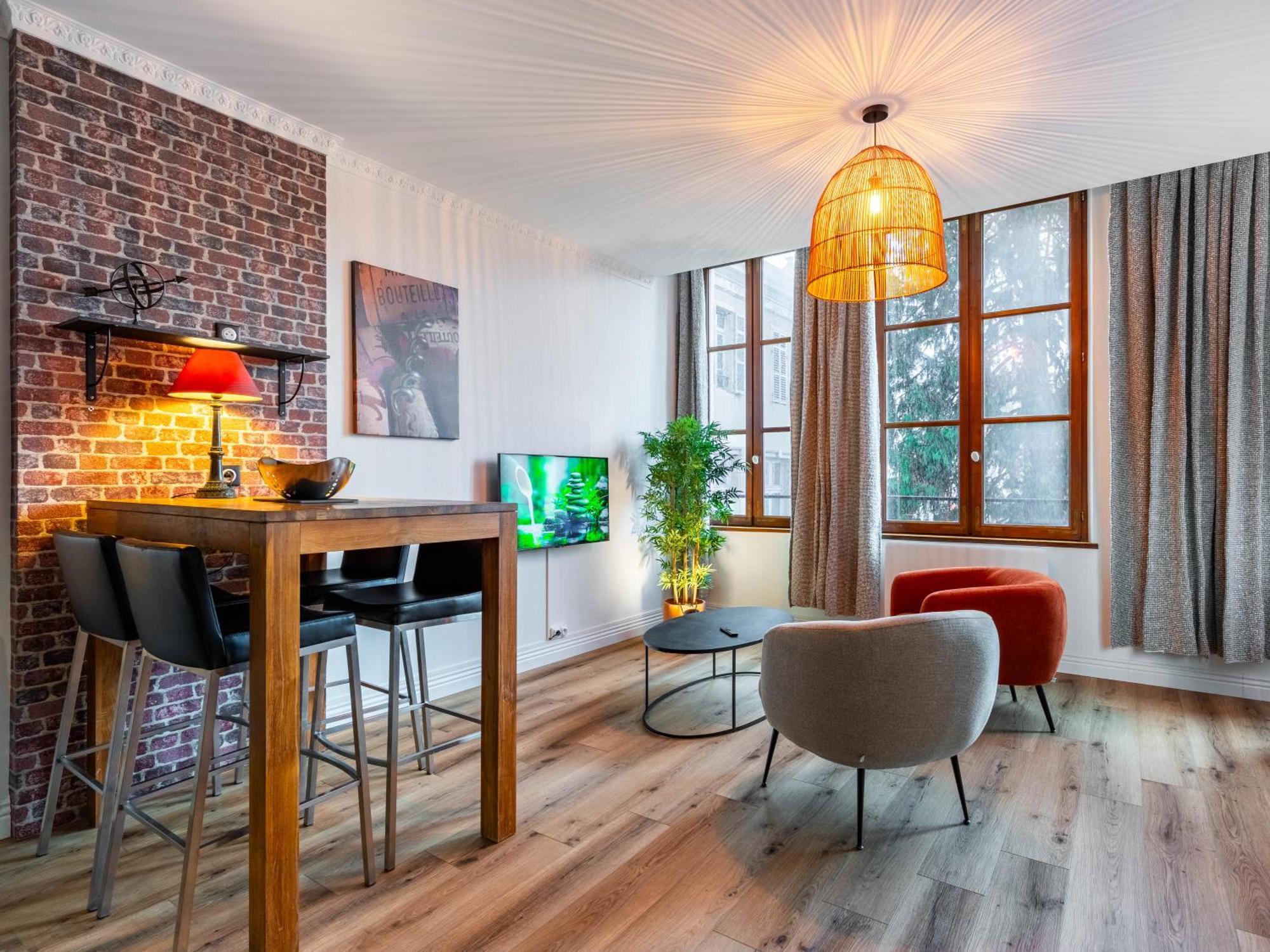 Le Relais Ducal - Appartements D'Hotes Vieille Ville Nancy Dış mekan fotoğraf